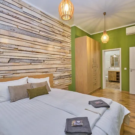 Premier Luxury Center Apartamento *