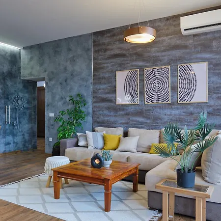 Premier Luxury Center דירה
