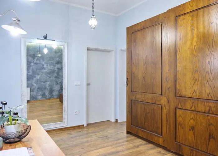 아파트 Premier Luxury Center